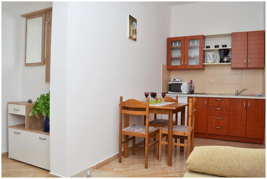 Apartments Luciano Seget Vranjica Szoba fotó