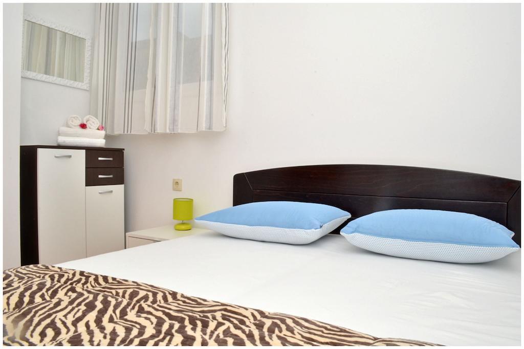 Apartments Luciano Seget Vranjica Szoba fotó